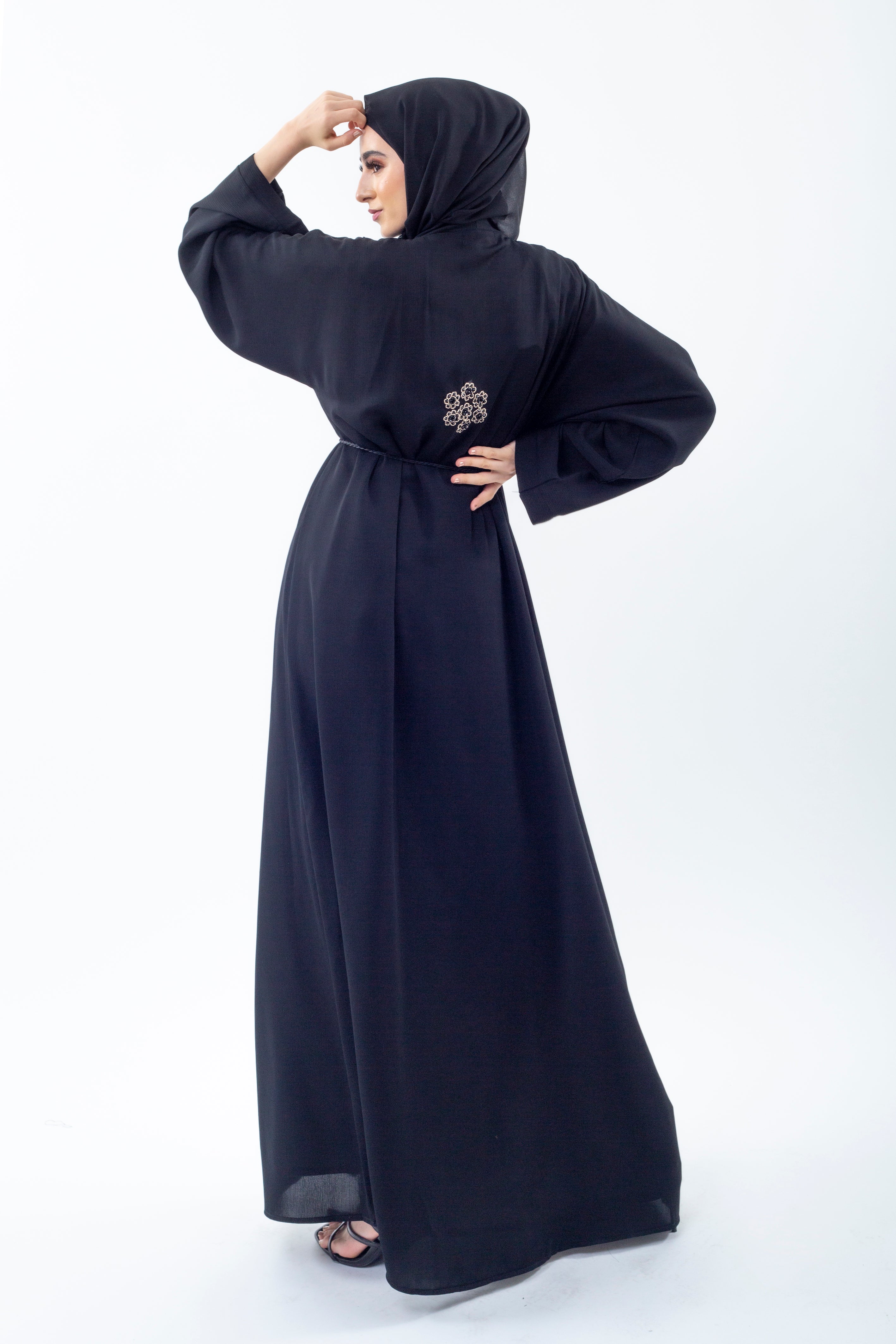 Stylish and Practical: Abaya Fashion for Nursing Mums