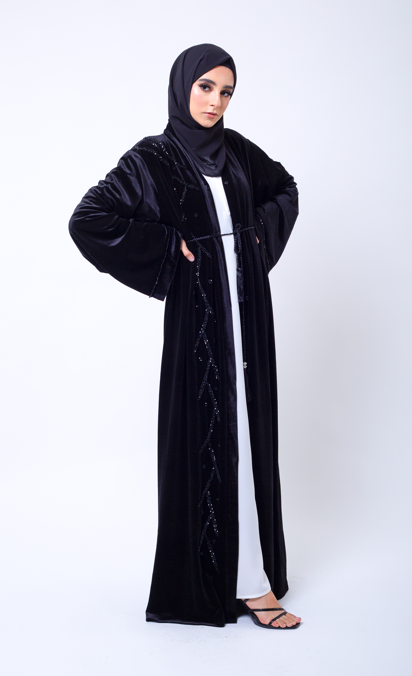 Velvet 2025 open abaya